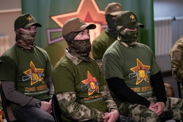 Андрей Воробьев и Владимир Соловьев посетили центр спецподготовки "Витязь" в Балашихе