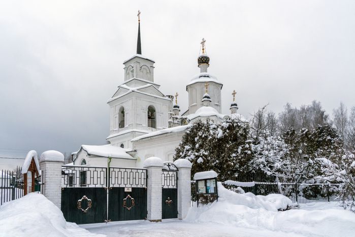 Церковь Димитрия Солунского в Рузе зимой