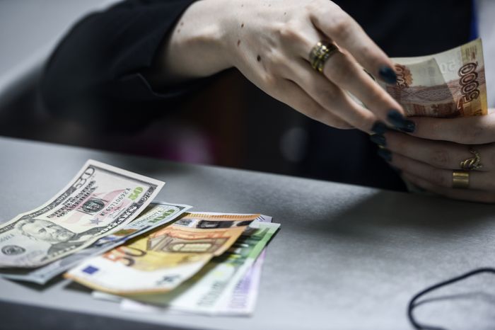 Система tax free для возврата НДС иностранцам начинает работу в России в тестовом режиме