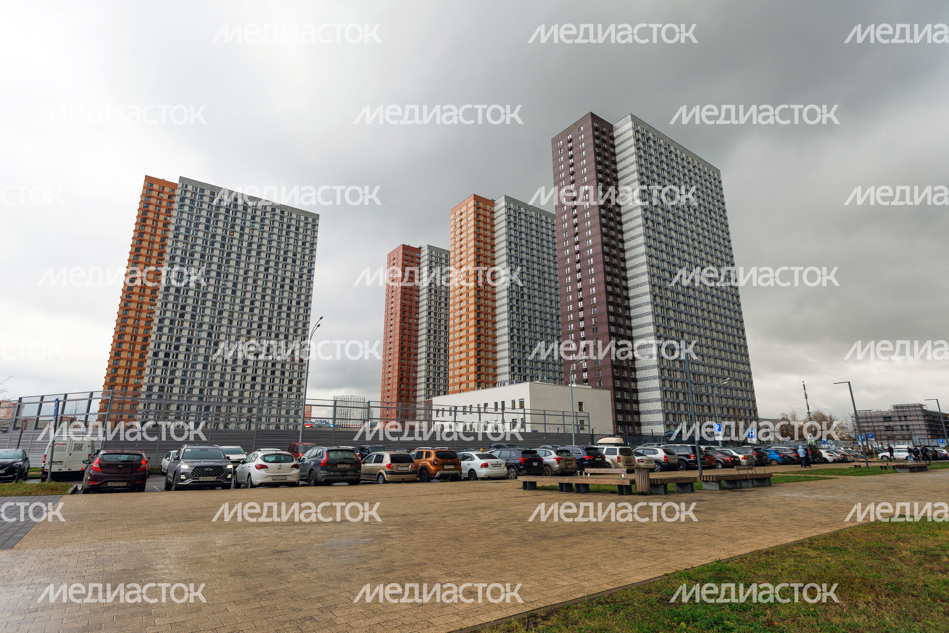 Виды города Котельники осенью Виды города Котельники осенью