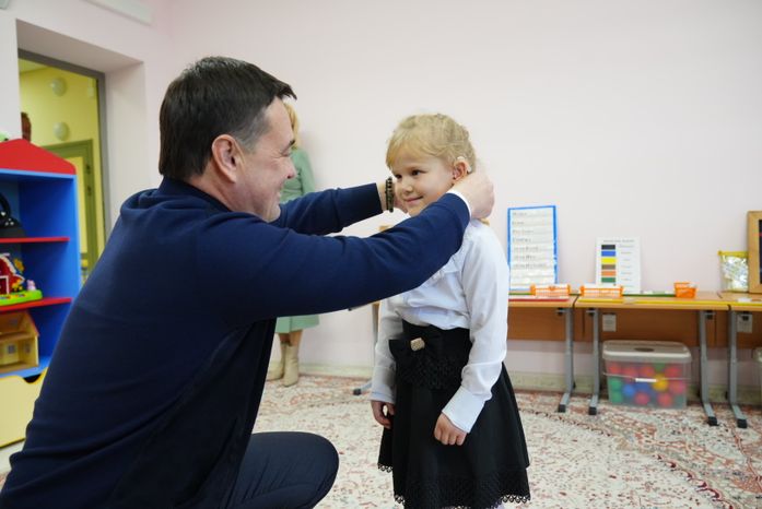 Посещение интерната для обучения слепоглухих детей и молодых инвалидов в Сергиево-Посадском округе Губернатором Подмосковья