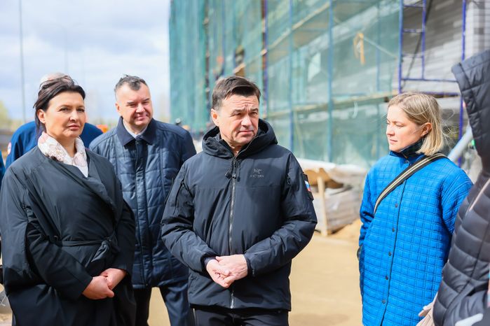 Губернатор проверил ход строительства образовательного комплекса "Авиатика" в Лобне
