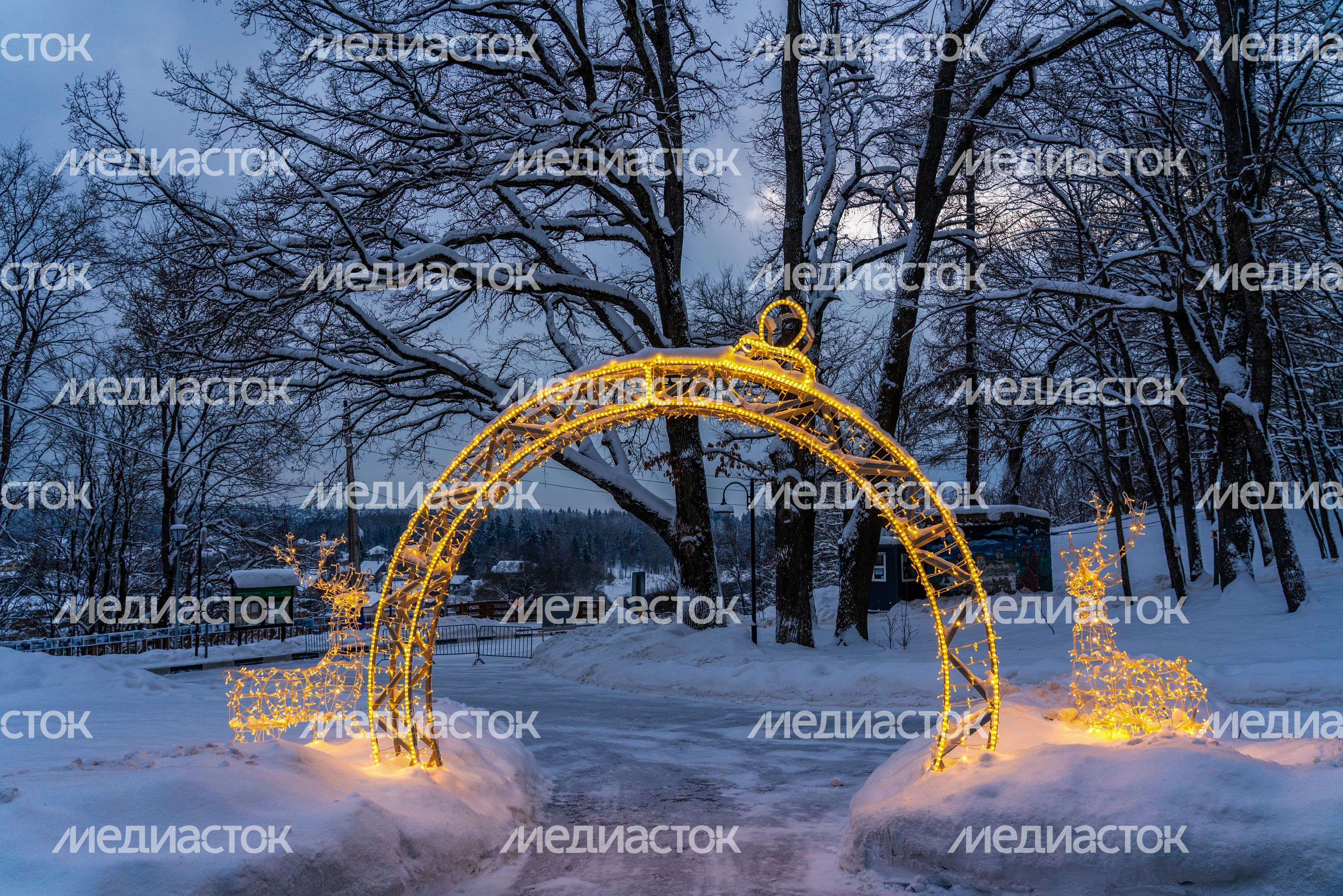 Новогоднее украшение парка «Городок» в Рузе Новогоднее украшение парка «Городок» в Рузе