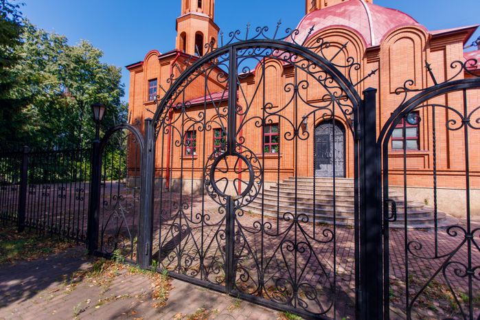Дзержинский. Церковь князя Дмитрия Донского