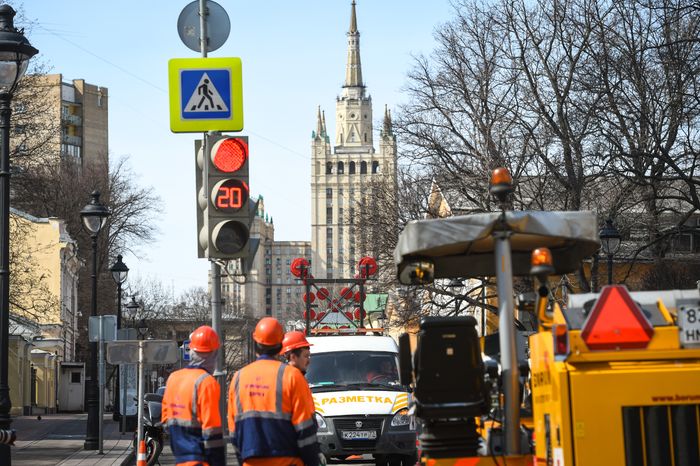 Нанесение дорожной разметки в Москве