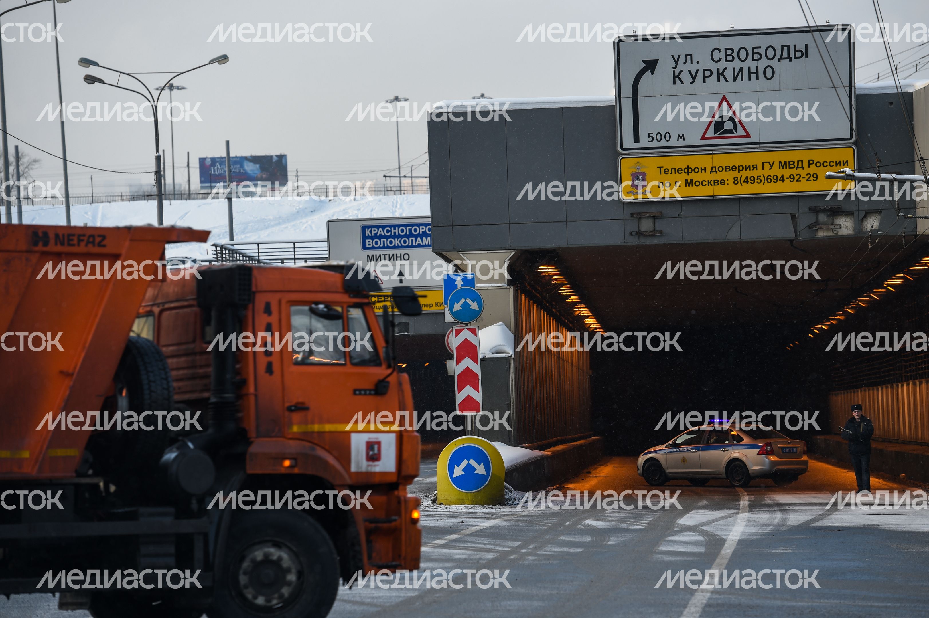 Тушинский тоннель затопило в Москве Тушинский тоннель затопило в Москве