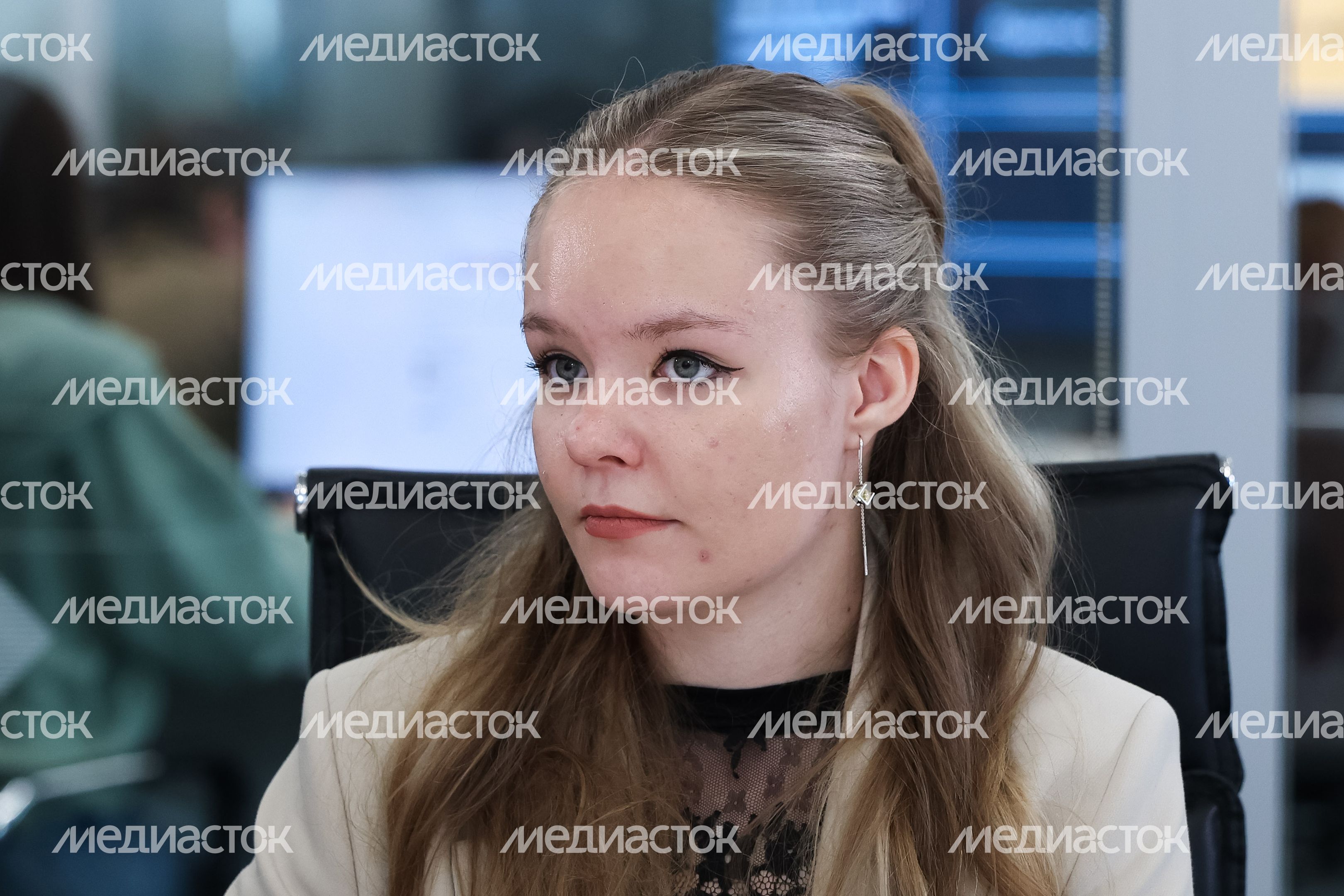 Андрей Воробьев поздравил подмосковных школьников, показавших отличные результаты на ЕГЭ