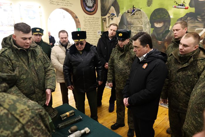 Андрей Воробьев поздравил военнослужащих 45-й отдельной гвардейской инженерной бригады