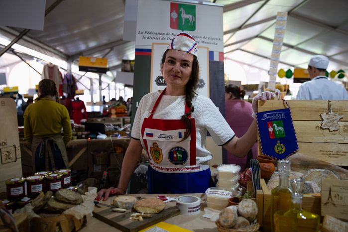 Открытие IV Всероссийского фестиваля фермерской продукции «Сыр. Пир. Мир»