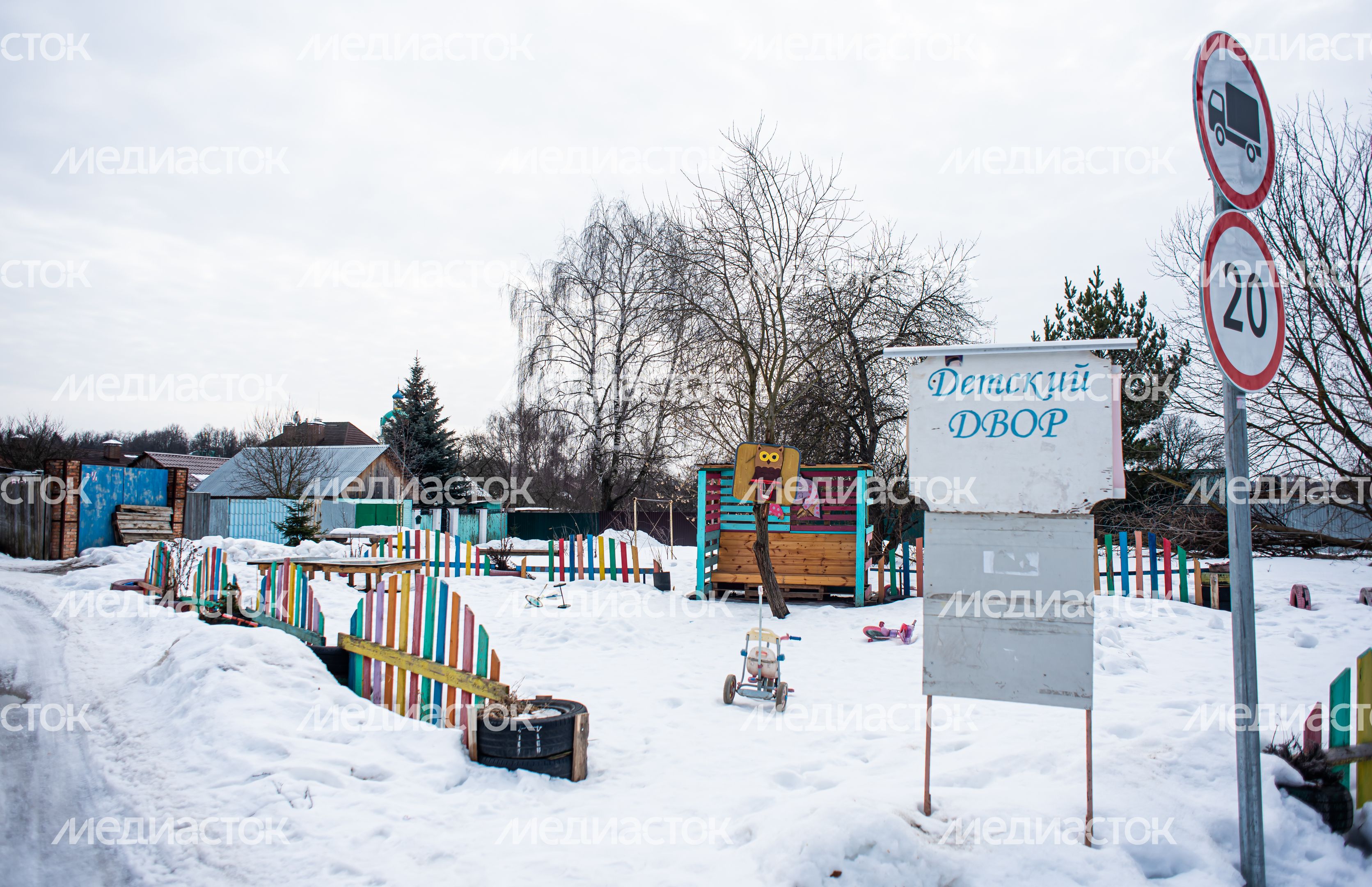 Зимние виды деревни Гребнево