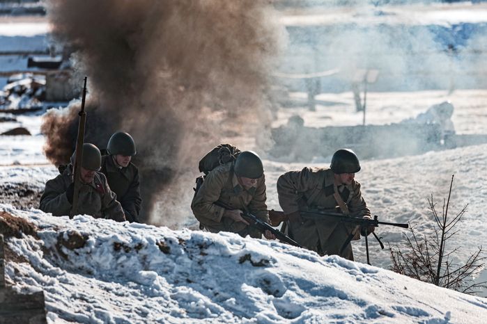 Военно-историческая реконструкция битвы за Сталинград у храма ВС РФ в Кубинке