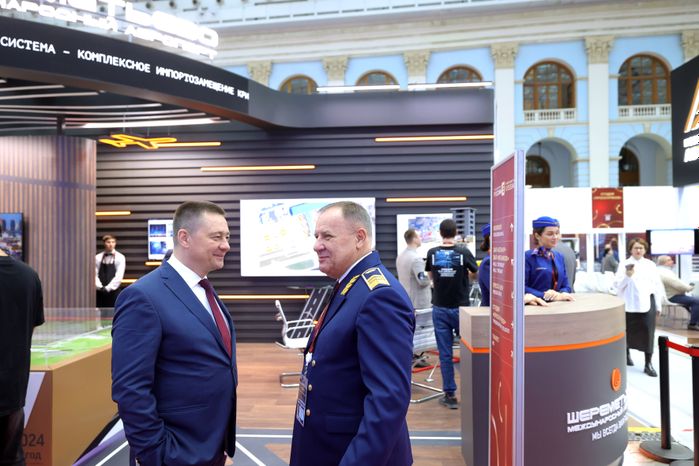 На площадке XVIII Международного форума "Транспорт России"