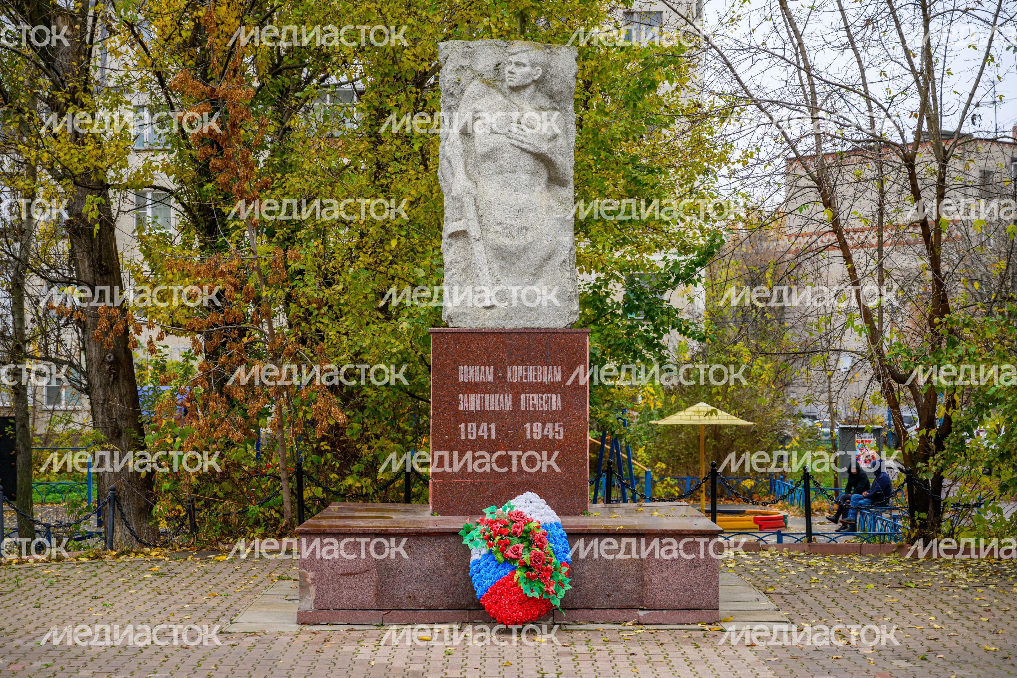 Памятник воинам-кореневцам в поселке Коренево округа Люберцы Памятник воинам-кореневцам в поселке Коренево округа Люберцы