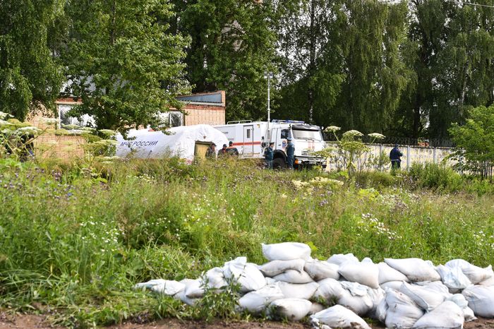 Последствия прорыва дамбы в Рузе