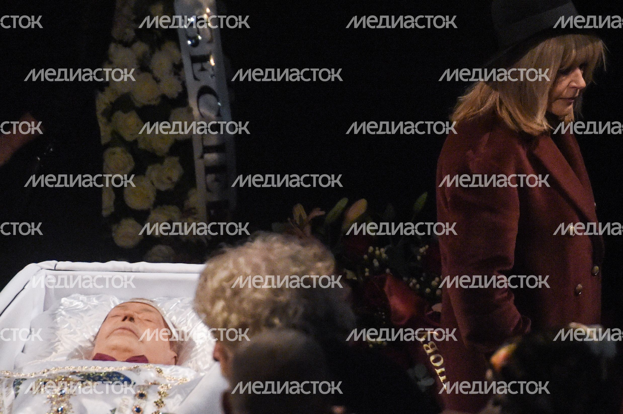 Церемония прощания с актером театра и кино Николаем Караченцовым