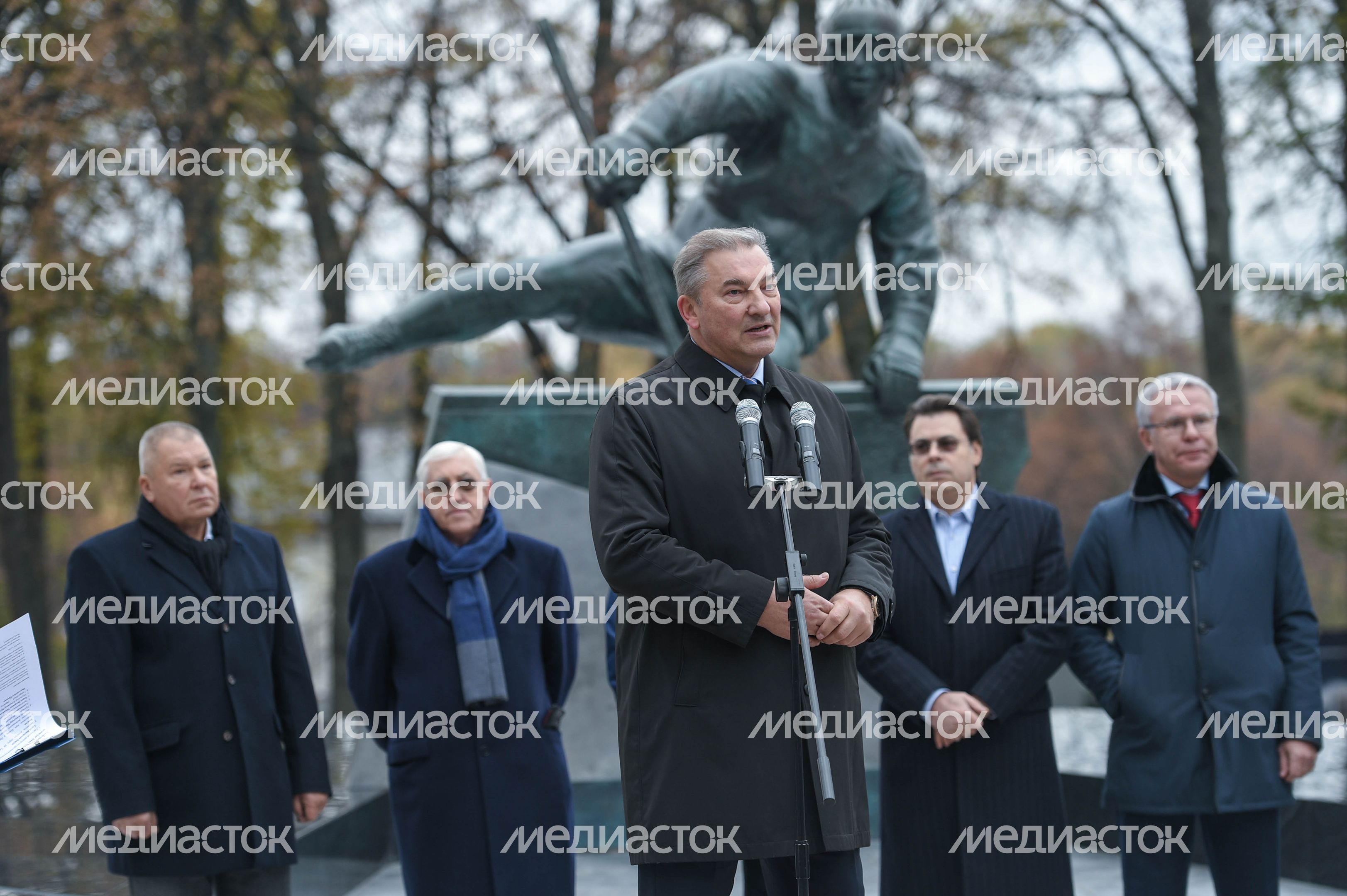 Открытие памятника легенде хоккея Валерию Харламову в «Лужниках»