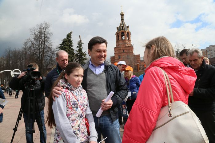 А. Воробьев принял участие в областном субботнике в Раменском районе