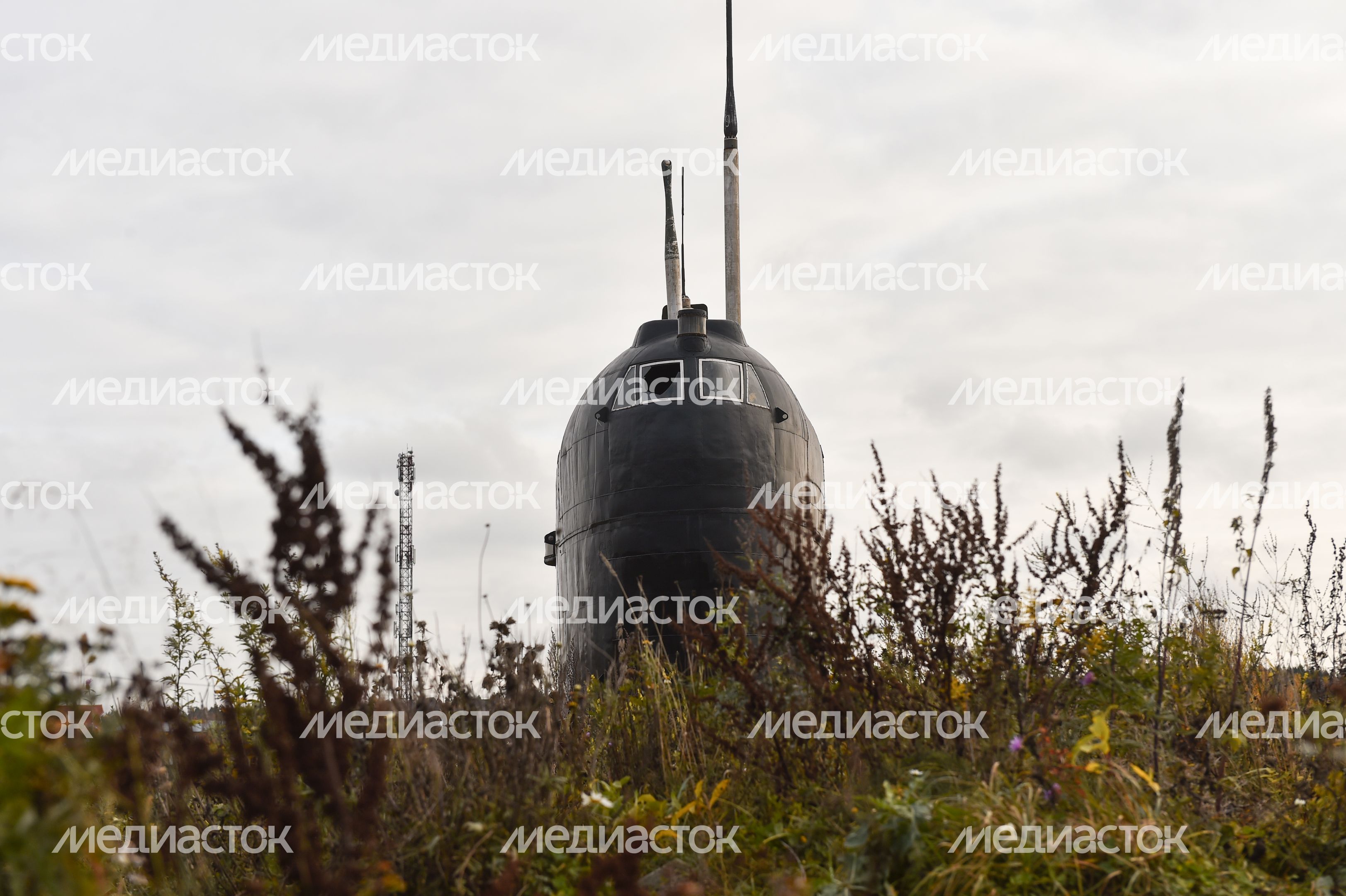 Памятник подводной лодке К-19 и виды села Никульское