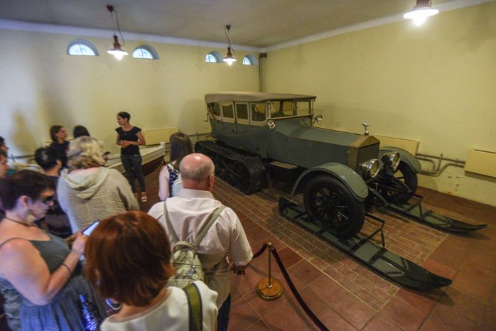 Музей Ленина в Ленинских горках, 3 часть