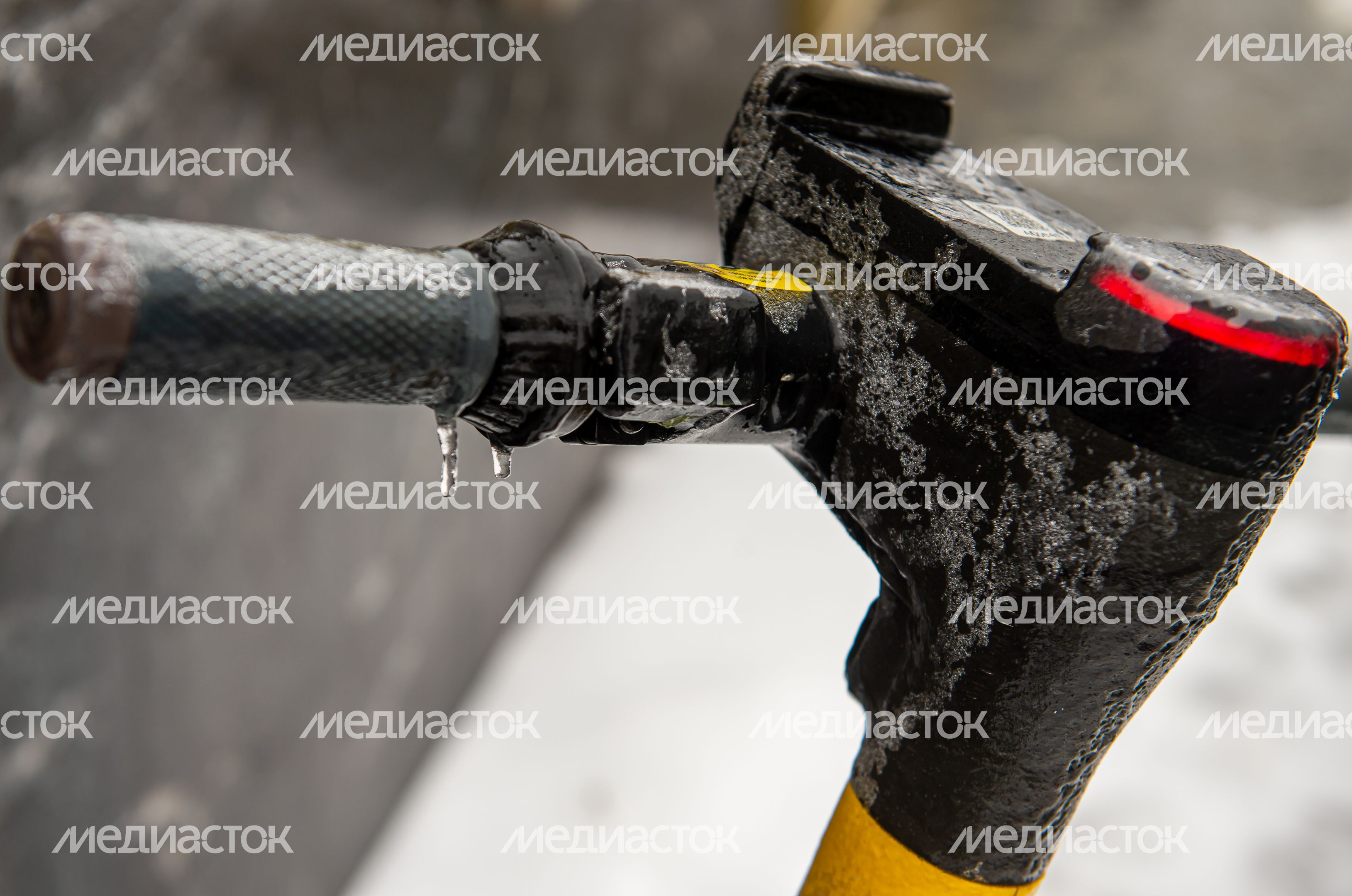 Последствия ледяного дождя в Москве
