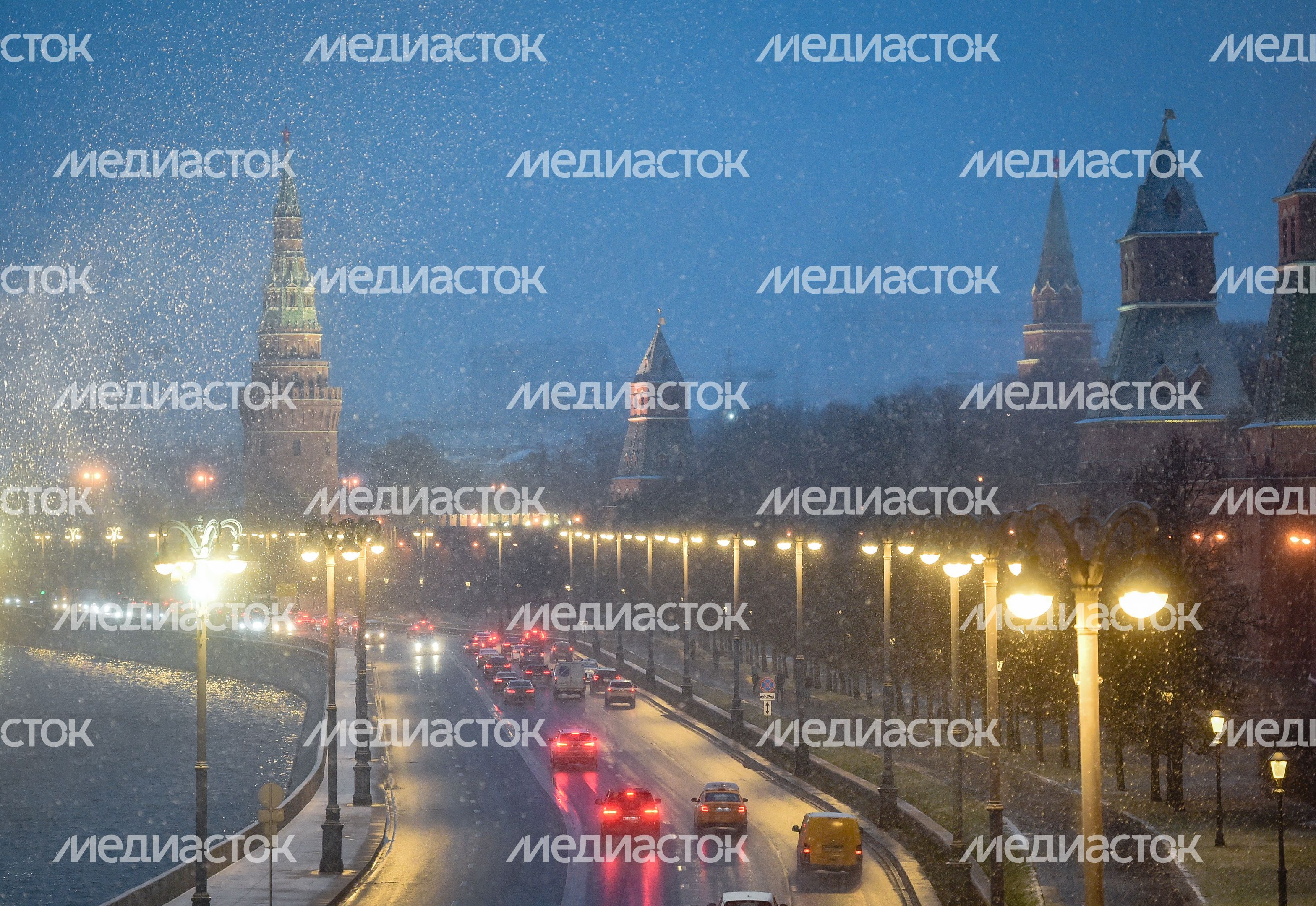 Первый снег в Москве