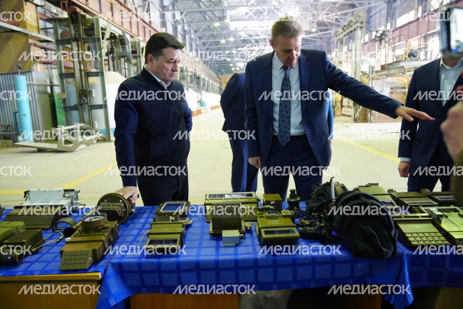 Посещение губернатором завода оптического стекла в Лыткарино