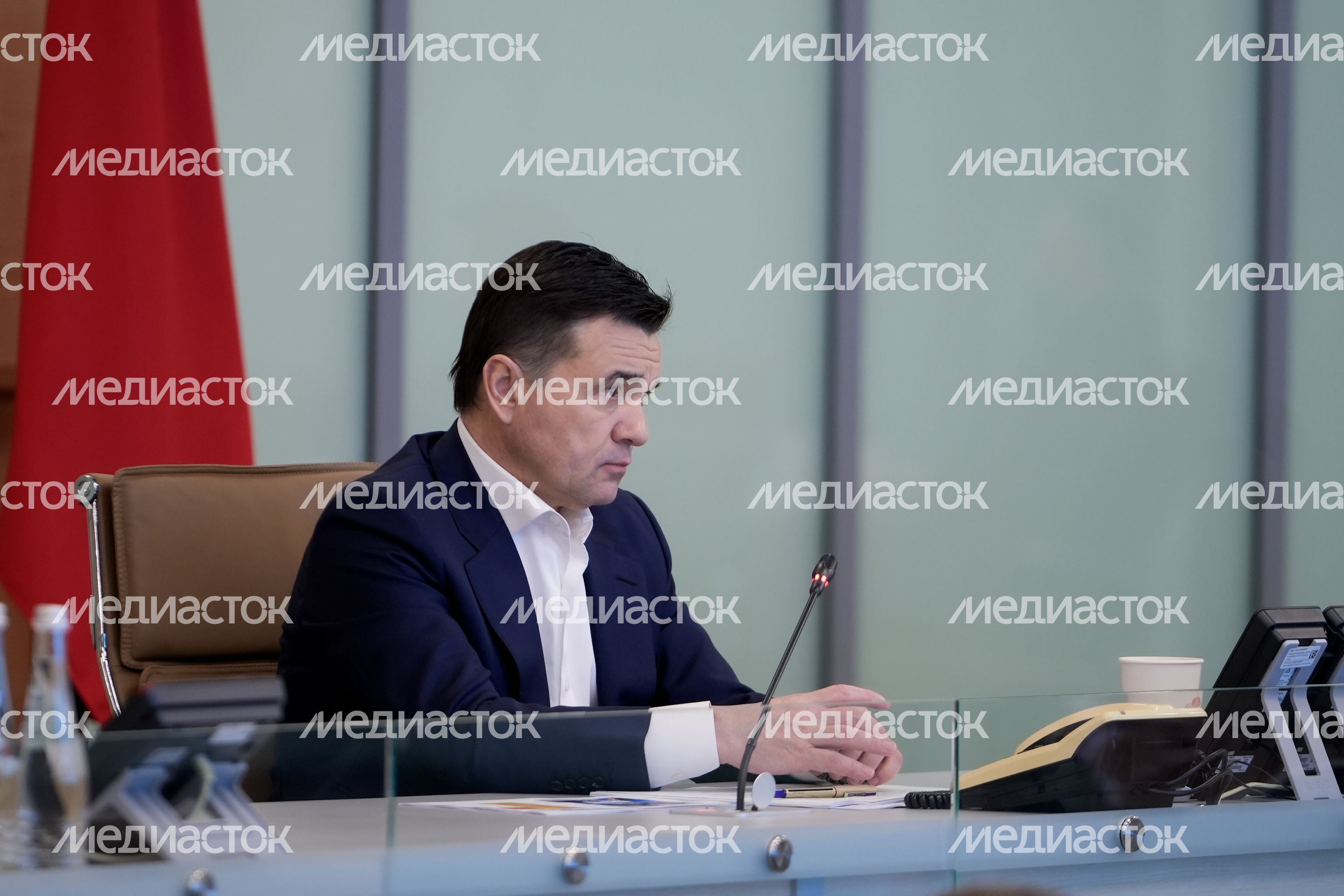 На совещании с губернатором главной темой стала поддержка защитников Родины и их близких На совещании с губернатором главной темой стала поддержка защитников Родины и их близких