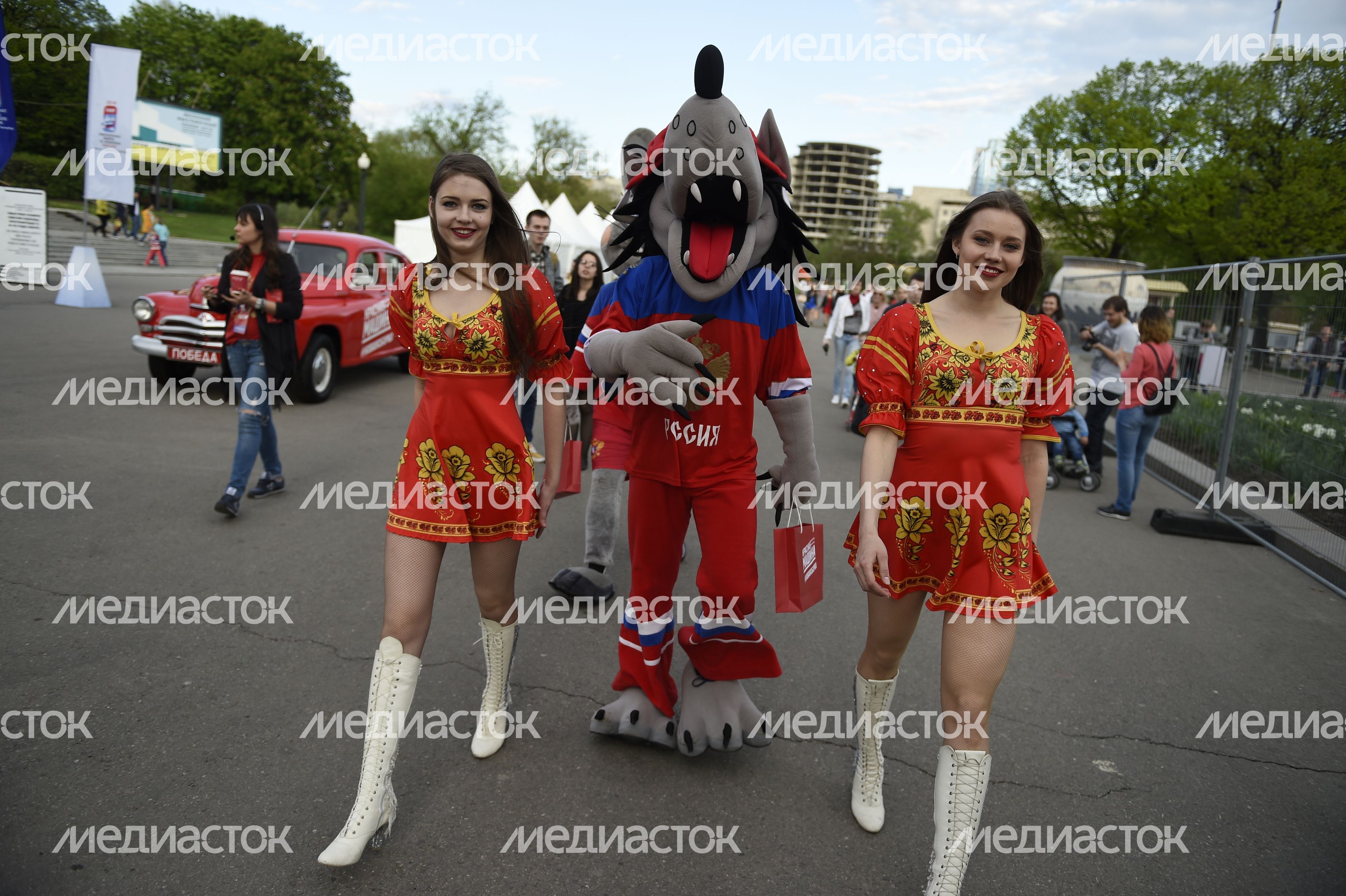 Фан-зона чемпионата мира по хоккею в Москве