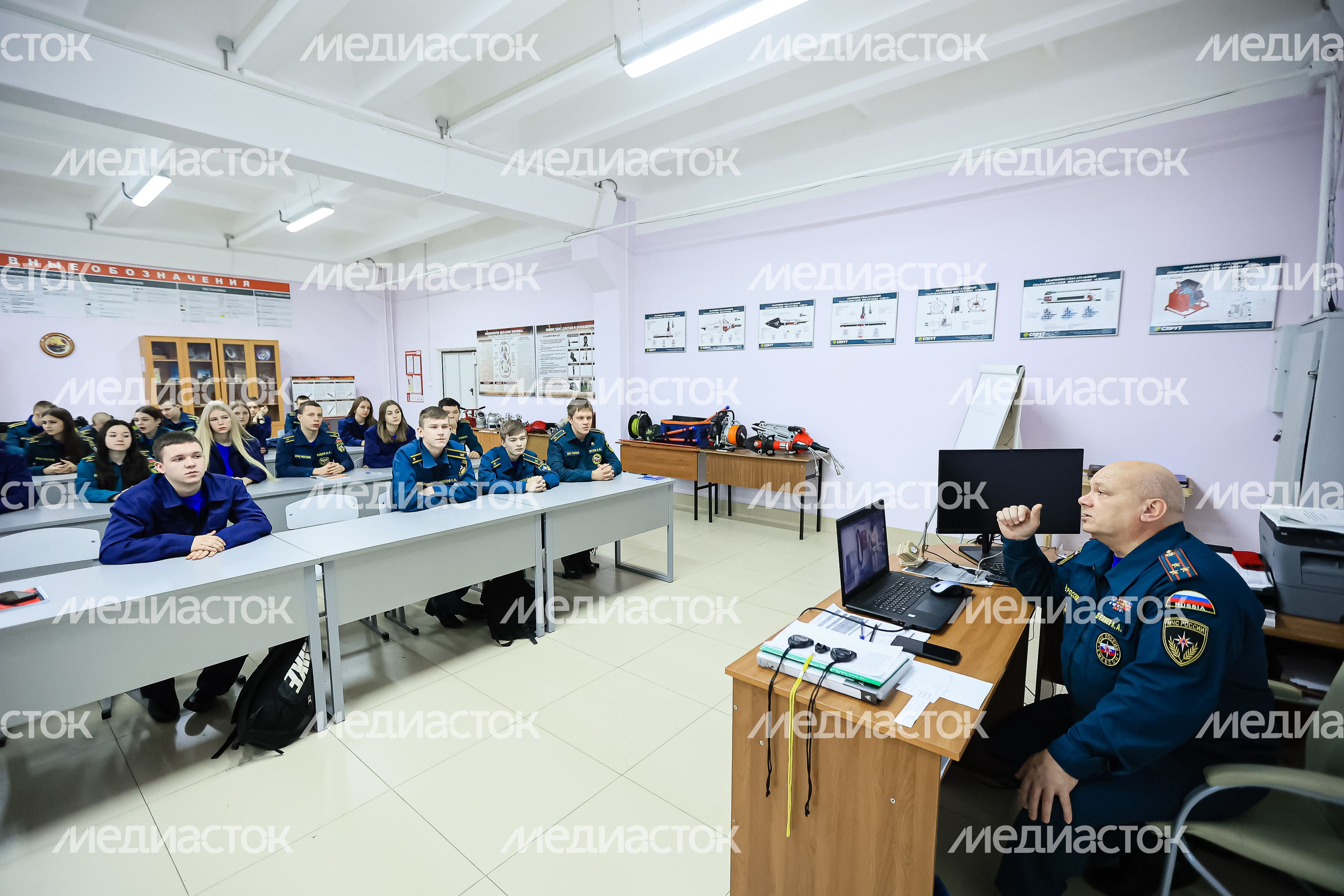 Посещение Губернатором Павлово-Посадского Техникума