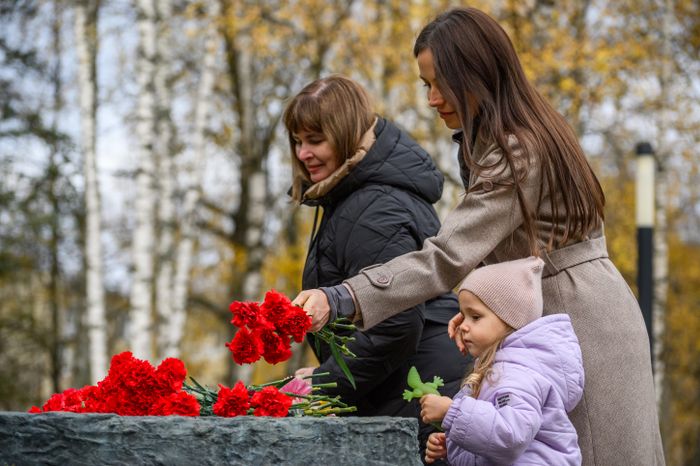 Торжественная встреча космонавтов-рекордсменов по пребыванию на МКС в Звездном городке