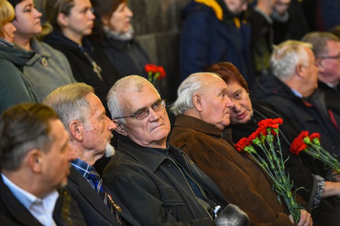 Церемония прощания с космонавтом Алексеем Леоновым в Подмосковье