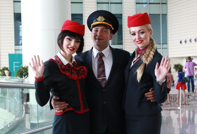 Показ формы бортпроводников DME Runway в Домодедово