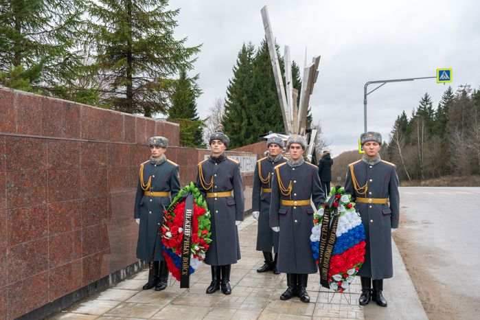 Торжественное мероприятие, посвященное подвигу 11 героев-саперов, в Волоколамском округе