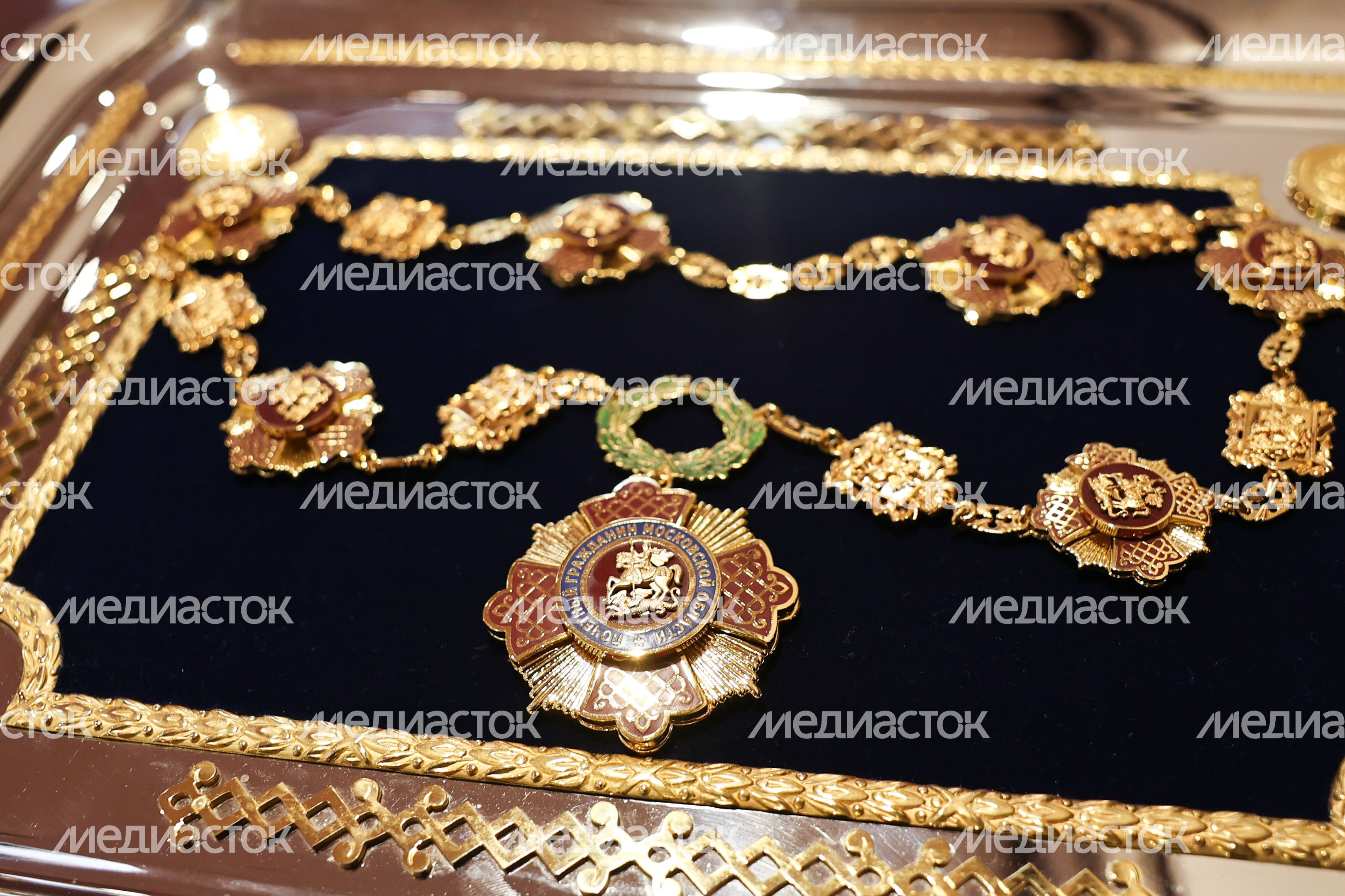 Знак почётного звания "Почётный гражданин Московской области" Знак почётного звания "Почётный гражданин Московской области"