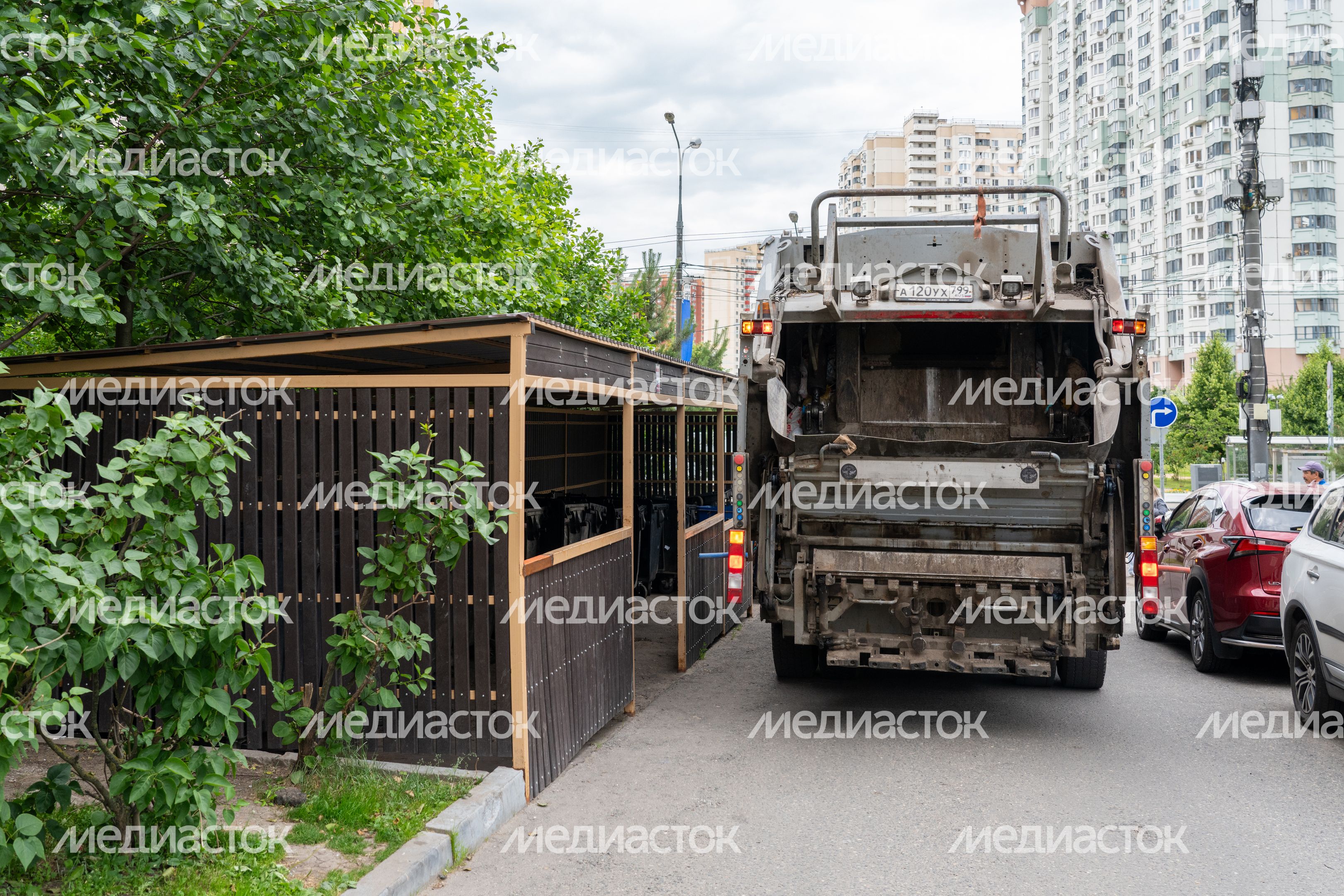 Контейнерные площадки для сбора отходов в Красногорске Контейнерные площадки для сбора отходов в Красногорске