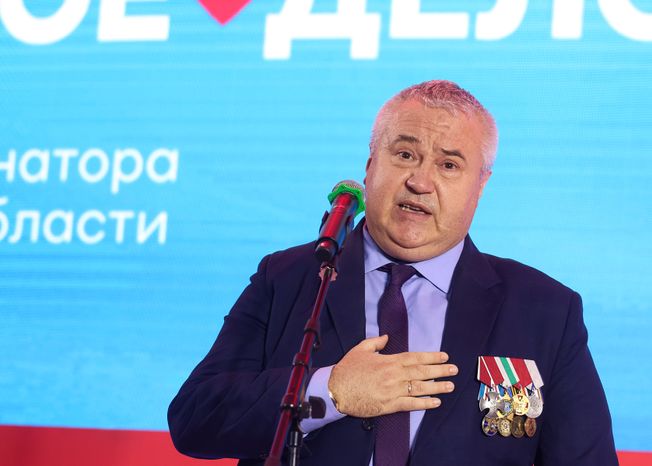 Награждение победителей XIII губернаторской премии "Мы рядом. Доброе дело"
