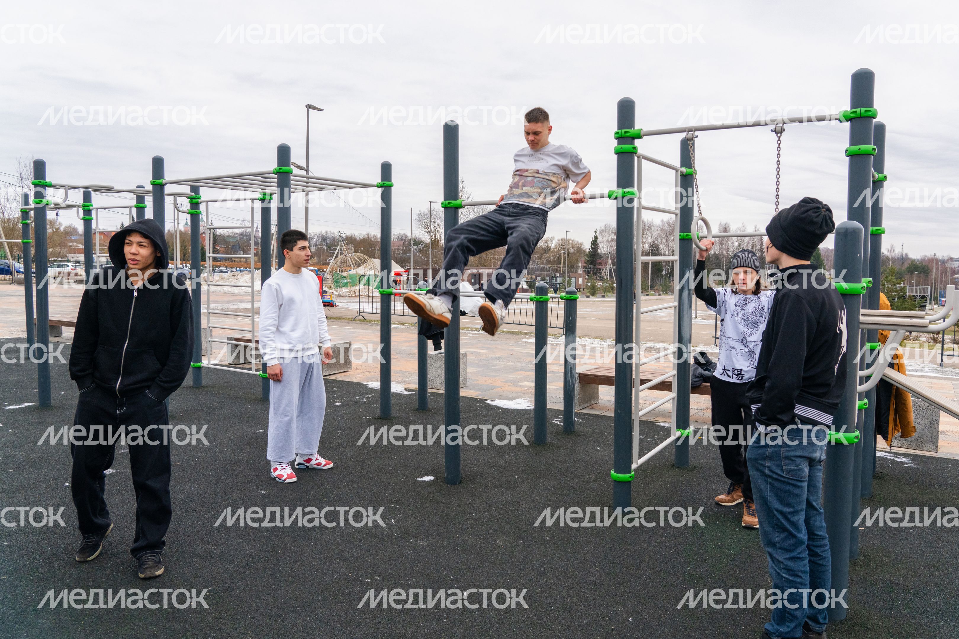 Праздничное мероприятие «ЗАЧЕТный парк» в парке «Ривьера» в Можайске