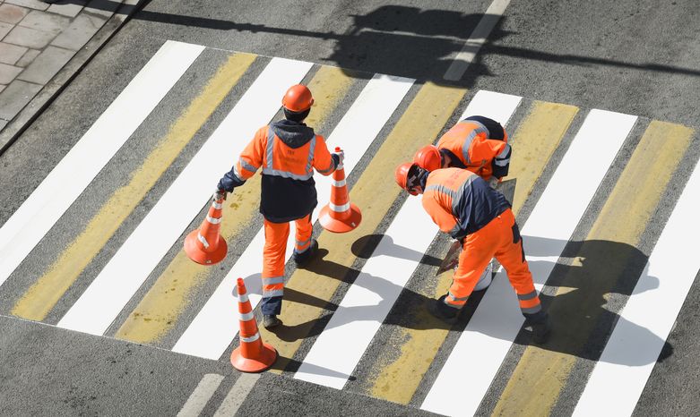 Нанесение дорожной разметки в Москве