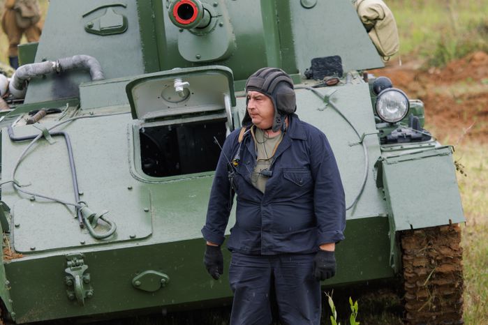 Эпизод Курской битвы под Прохоровкой на военно-исторической реконструкции в Центральном парке «Патриот»