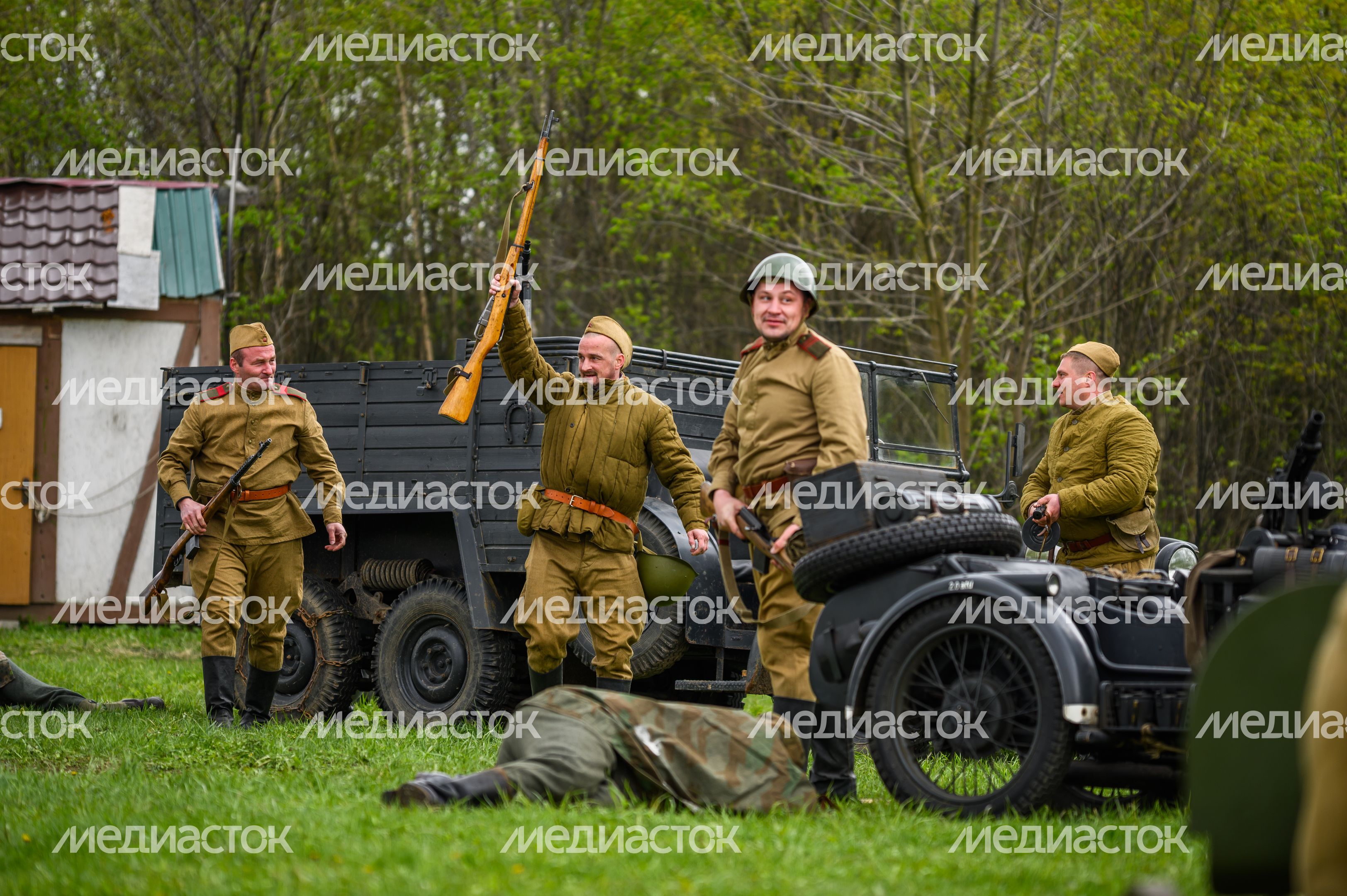 Военно-историческая реконструкция событий мая 1945 года в музее истории танка Т-34 в Мытищах Военно-историческая реконструкция событий мая 1945 года в музее истории танка Т-34 в Мытищах