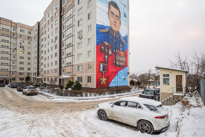 Мурал, посвященный Герою России, майору А.Н. Осокину в Орехово-Зуеве