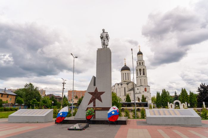 Мемориал погибшим в Великой Отечественной войне в Апрелевке Наро-Фоминского округа