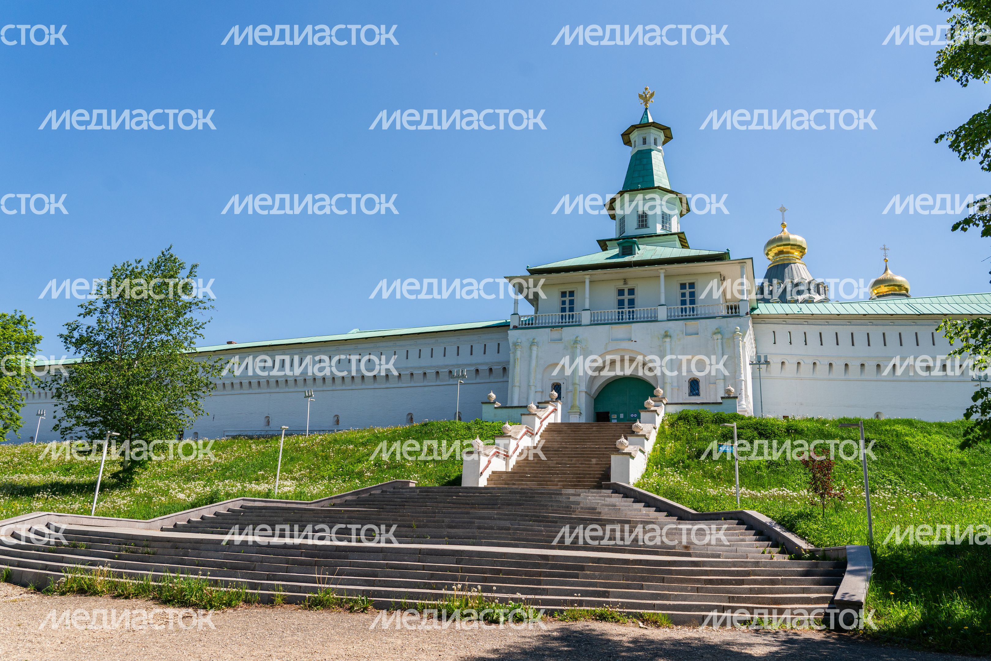 Воскресенский Ново-Иерусалимский ставропигиальный мужской монастырь. Летние виды