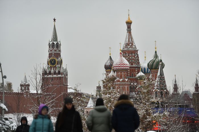 Снежная погода в Москве