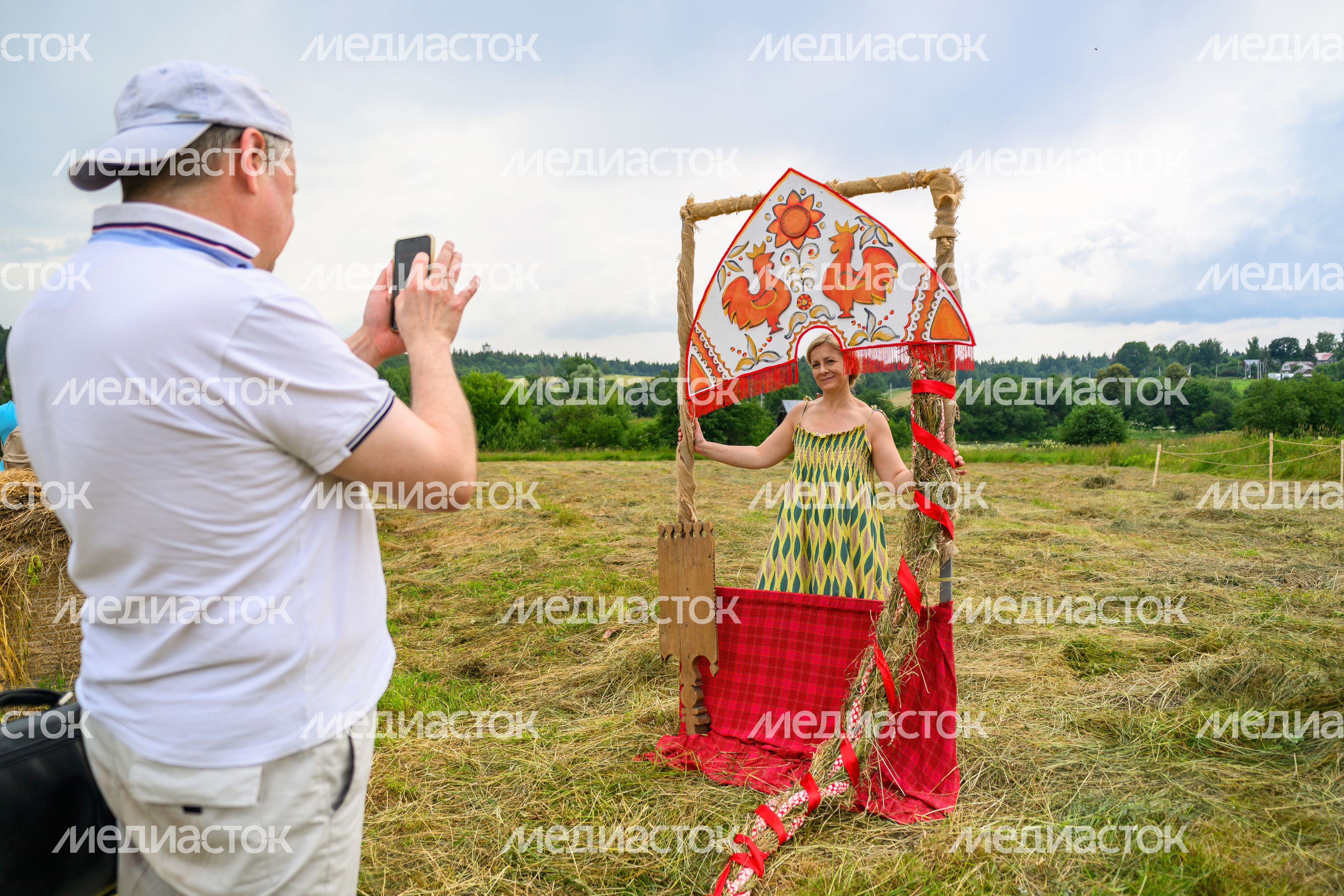 Фестиваль народной культуры «Сенокос в Муранове» Пушкинского округа
