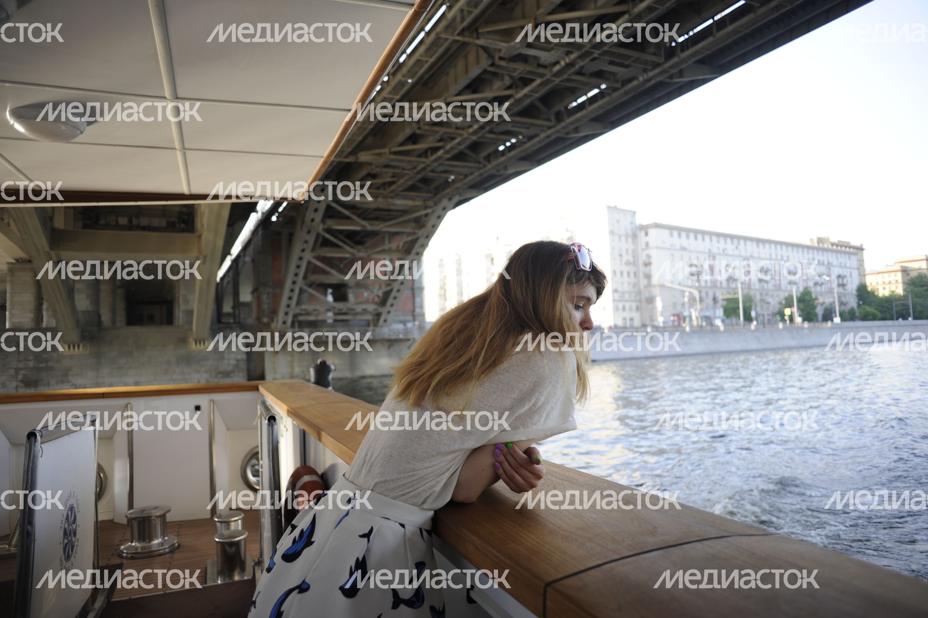 Прогулочный рейс на теплоходе по Москве-реке Прогулочный рейс на теплоходе по Москве-реке