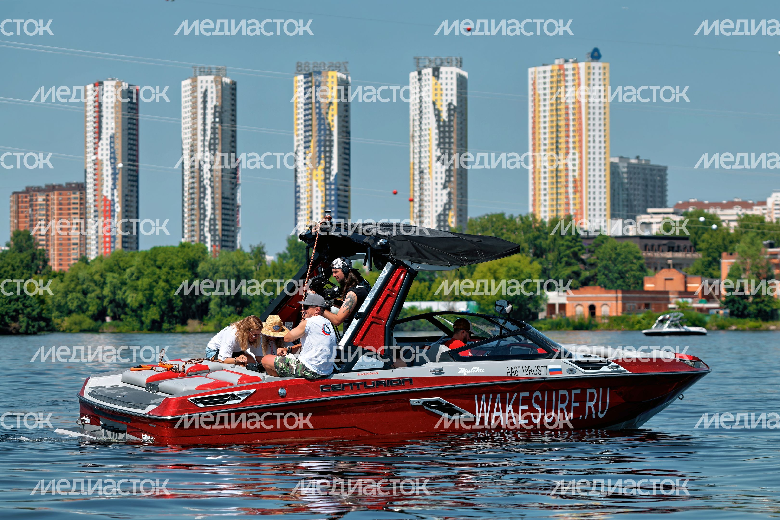 Всероссийские соревнования по серфингу в дисциплинах «вейксерфинг» и «вейкским» на пляже «Рублево» в Красногорске Всероссийские соревнования по серфингу в дисциплинах «вейксерфинг» и «вейкским» на пляже «Рублево» в Красногорске