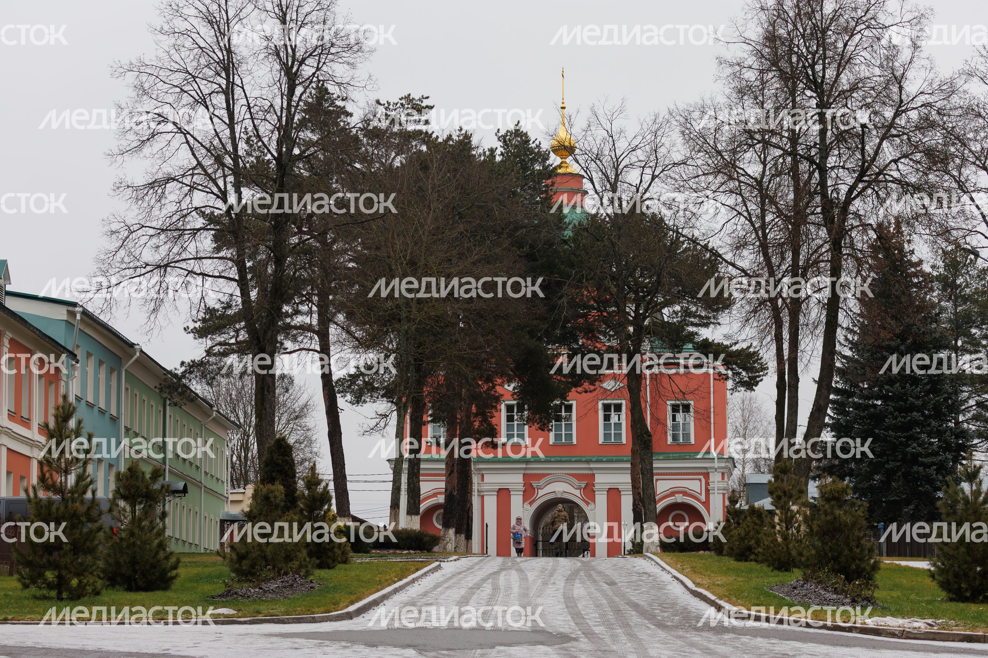 Церковь Рождества Иоанна Предтечи в Покровском монастыре в Хотьково Сергиево-Посадского округа Церковь Рождества Иоанна Предтечи в Покровском монастыре в Хотьково Сергиево-Посадского округа