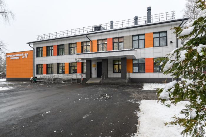 Образовательный комплекс №11 в микрорайоне Заветы Ильича Пушкинского округа после капремонта
