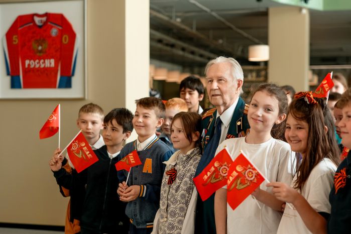 Фотовыставка патриотического проекта «Китель Победы» в Горках-2 Одинцовского округа